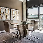 Met Lofts Suites Downtown La